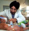 In a new study, Dr. Jatinder Bhatia, a Medical College of Georgia neonatologist and doctors at the University of Southern California and the University of Oklahoma are studying 60 premature babies. They believe a less traumatic way of delivering surfactant, a lung lubricant that preemies need to help them breathe, could reduce the incidence of respiratory problems they’ll have later in life.