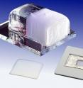 The glass dosimeter detects the buildup of pollutant gases in picture cases. The glass dosimeter detects the buildup of pollutant gases in picture cases.