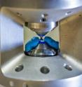 A radial diamond-anvil-cell allows for in situ X-ray diffraction experiments at superbend beamline 12.2.2 of Berkeley Lab’s Advanced Light Source.