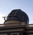 The rings around J1407b are so large that if they were put around Saturn, we could see the rings at dusk with our own eyes and camera phones. Here the rings as they would be seen in the skies of Leiden, above the Old Observatory.