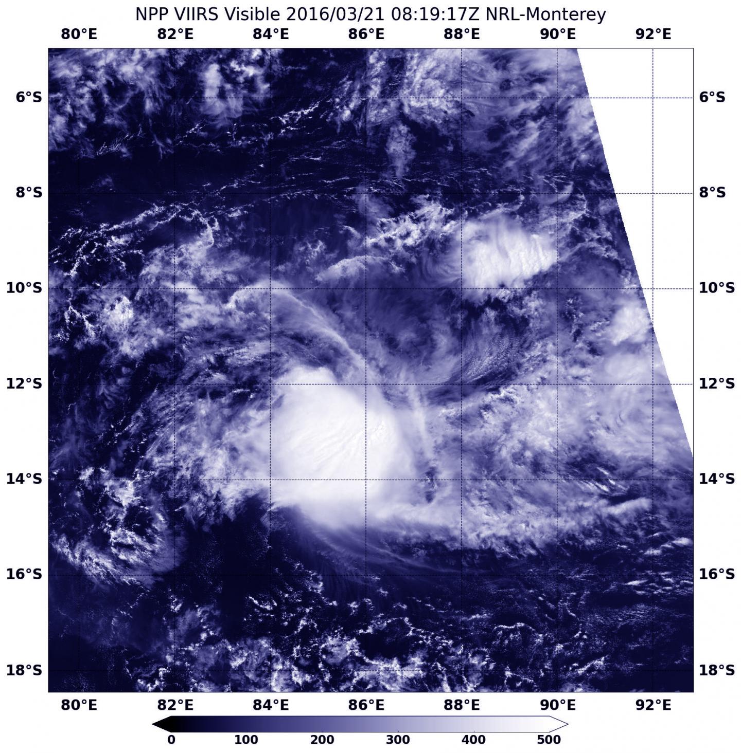 NASA-NOAA's Suomi NPP Satellite Sees Emeraude Weakening | (e) Science News