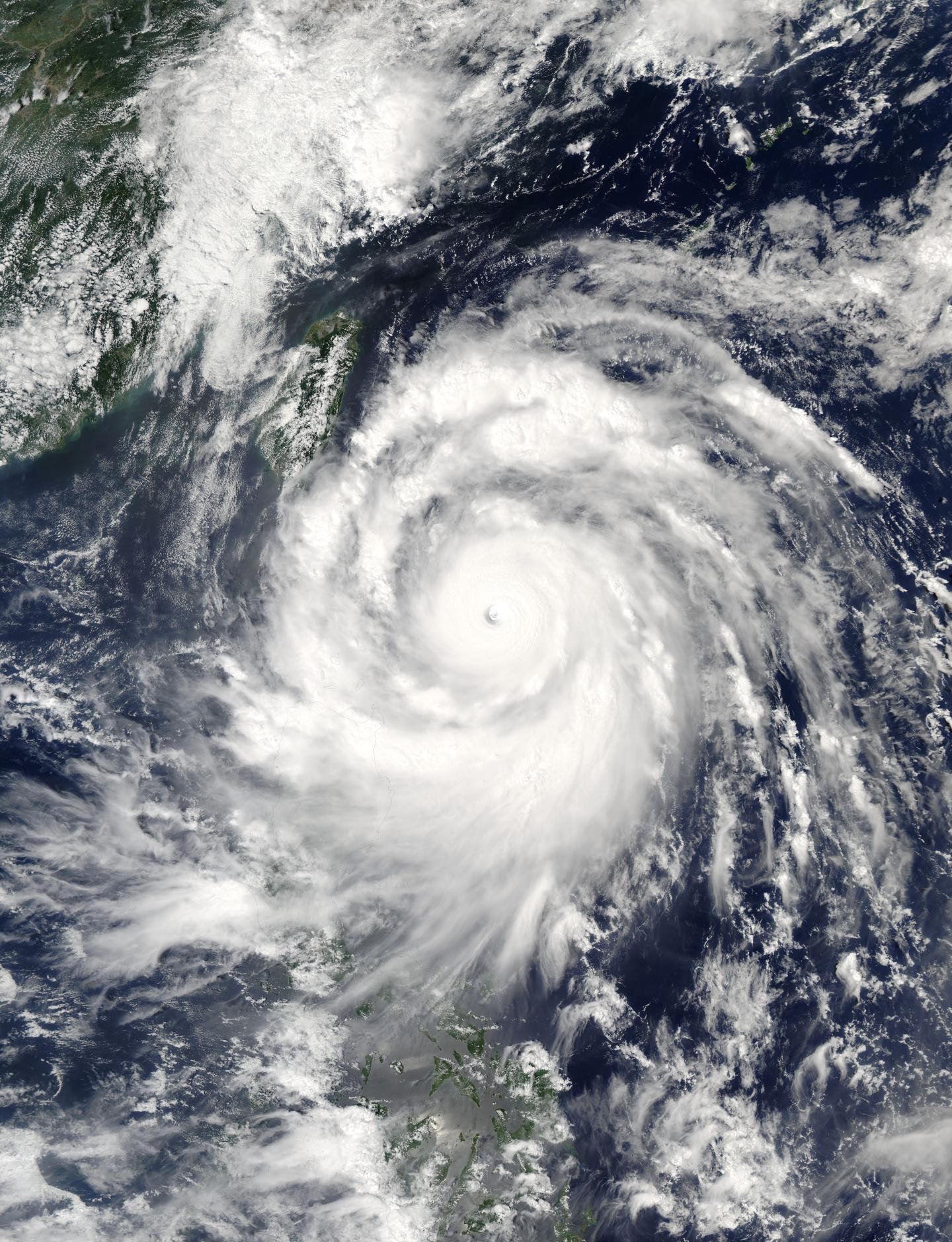 NASA's Aqua satellite sees Super Typhoon Meranti approaching Taiwan,
Philippines