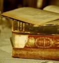 Old books give off an unmistakable, musty odor. Scientists have developed a new test that can measure the condition of old books and precious historical documents on the basis of their aroma. Old books give off an unmistakable, musty odor. Scientists have developed a new test that can measure the condition of old books and precious historical documents on the basis of their aroma.